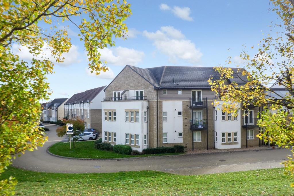 2 bed property in Sakura Walk, Milton Keynes